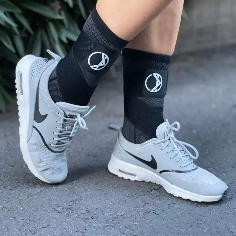 Nutralor™ Foot Sleeves – Targeted Compression for Instant Relief